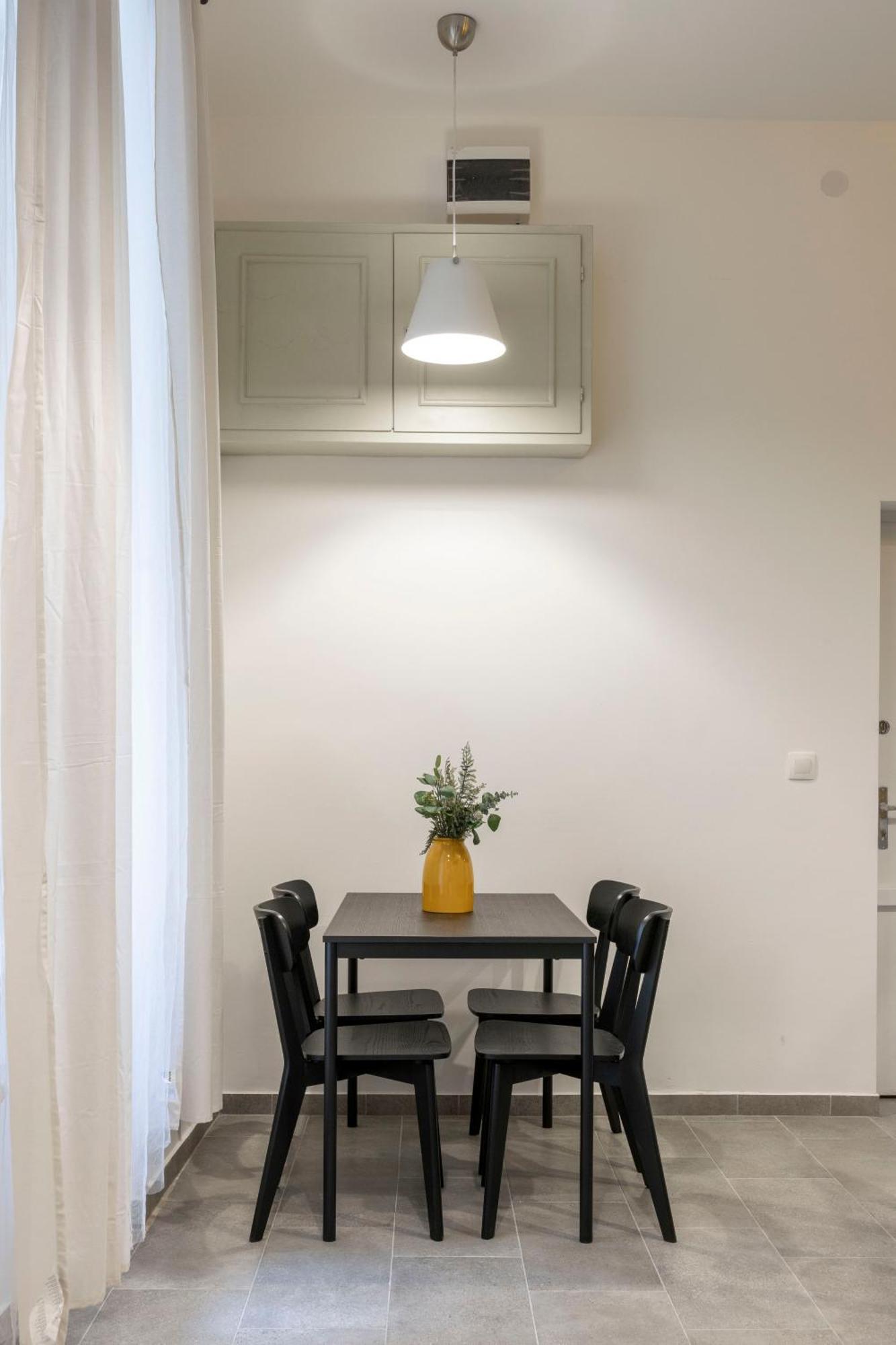 Artsy Nest Downtown Next To New York Palace Budapest Exterior foto